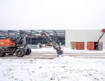 Spinder nieuwbouw: Het dak zit er op!