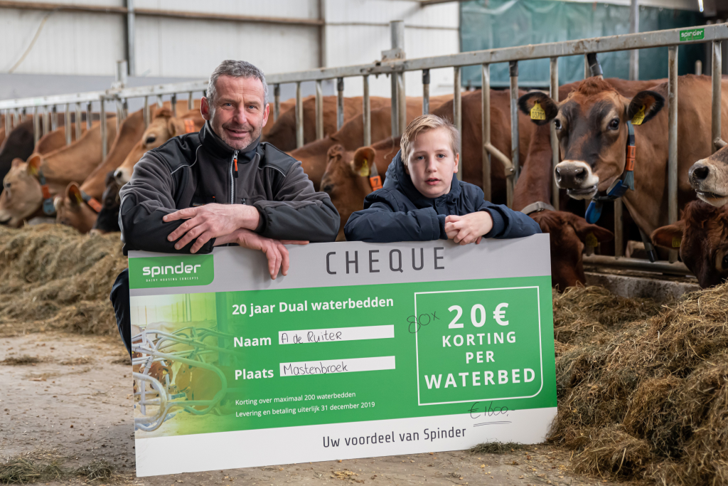 Melkveehouder de Ruiter is winnaar Spinder waterbedactie